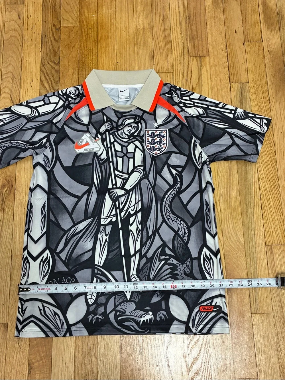 Palace x Nike England Soccer Jersey Gray in size large - Picture 6 of 9